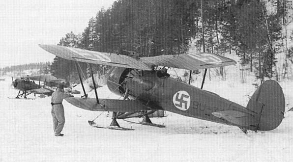 "Бульдог" Mk.IV ВВС Финляндии на лыжном шасси