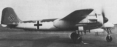 Истребитель Та-154 вид сбоку