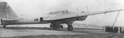 ТБ-7 (Пе-8) на аэродроме