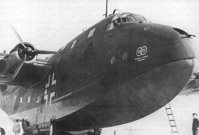 Вид летающей лодки Blohm und Voss BV-222 спереди