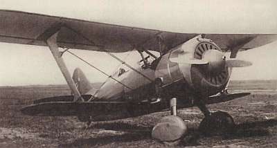 Советский истребитель И-153 "Чайка"