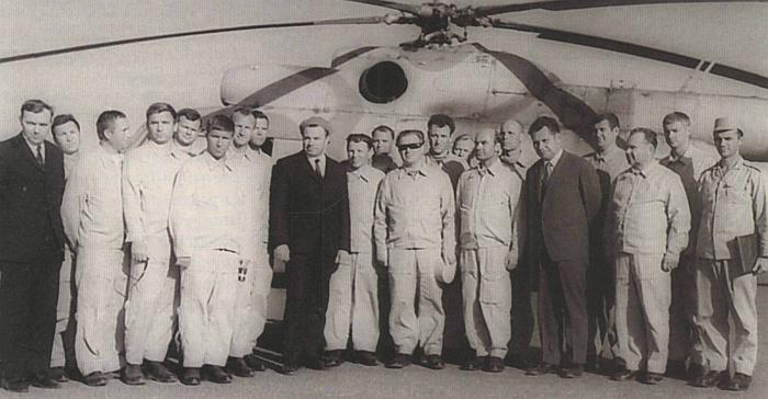 Главком ВВС Кутахов в Египте с советскими летчиками