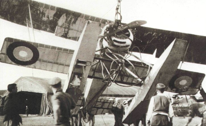 Подъем аварийного гидросамолета Первой мировой войны Hanriot HD-2