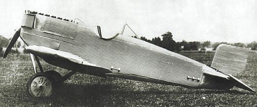 Фото первого в мире металлического истребителя Юнкерс Д-1